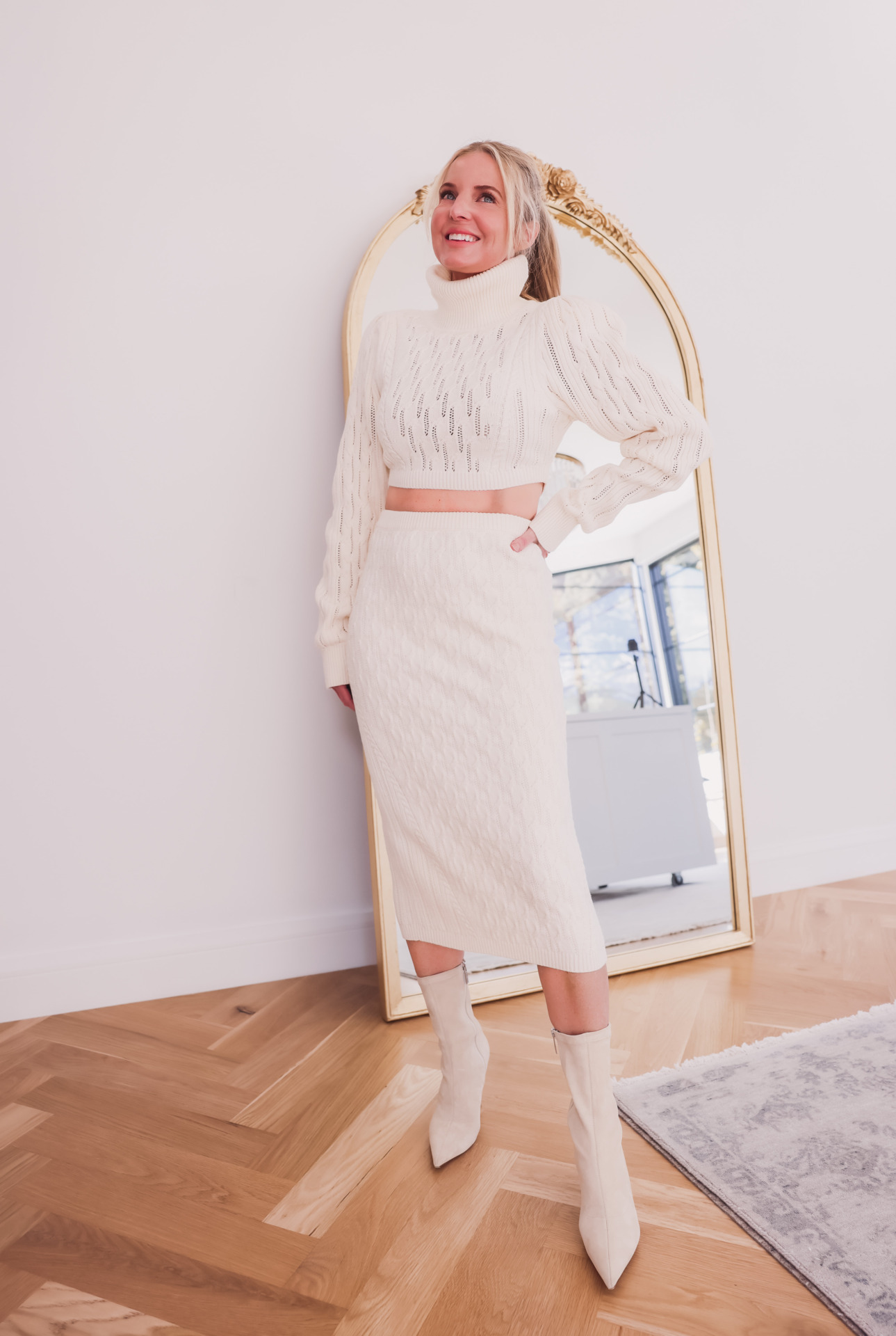 Cropped Turtleneck with midi skirt