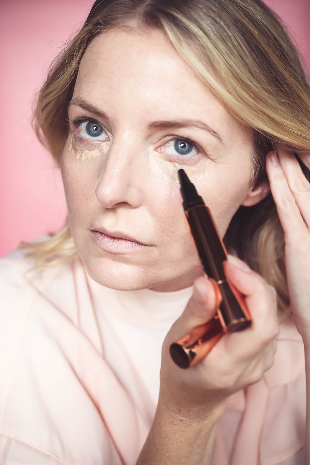 How To Apply Under Eye Concealer On Mature Skin